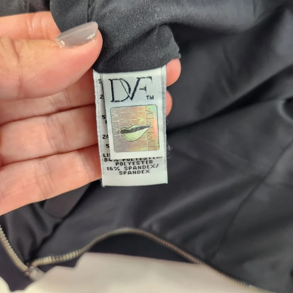 DVF Diane Von Furstenberg Yvette Metallic Lined Dress Size 6 - Picture 9 of 12